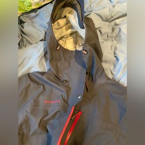 Mammut rain jacket